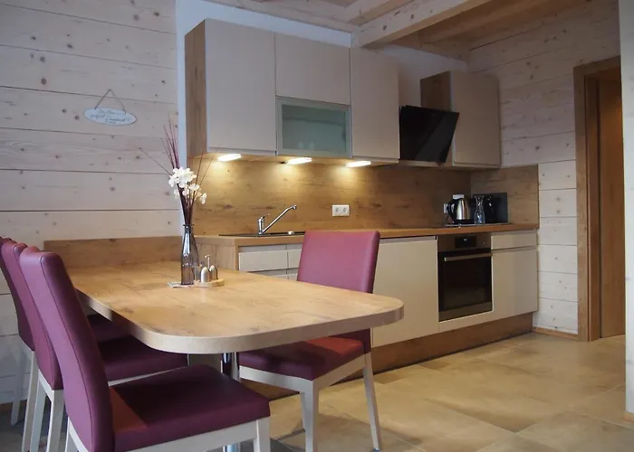 Appartementhaus Resch * 埃本因蓬高